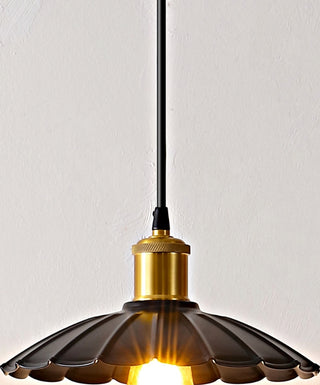 Safavieh Novaire PND4153A Black / Brass Lamp Room Scene On Feature