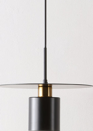 Safavieh Mynoby PND4155A Black / Brass Lamp Room Scene Off Feature