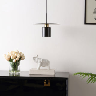 Safavieh Mynoby PND4155A Black / Brass Lamp Room Scene Off Feature
