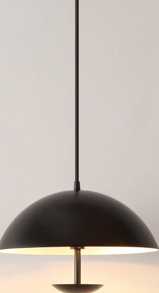 Safavieh Lybrin PND4156A Black Lamp Room Scene On Feature