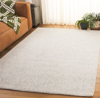 Safavieh Pine PNE101G Silver Area Rug Room Scene