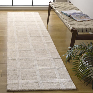 Safavieh Pine PNE103B Beige / Ivory Area Rug Room Scene Feature