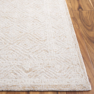 Safavieh Pine PNE111A Ivory / Orange Area Rug Detail