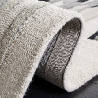 Safavieh Rodeo Drive RD858Z Ivory / Black Area Rug Detail