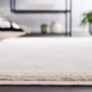 Safavieh Revive REV102 Ivory Area Rug