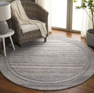 Safavieh Renewal RNW211F Silver / Grey Area Rug Room Scene