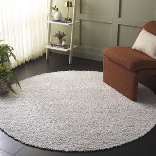 Safavieh Renewal RNW212A Ivory Area Rug Room Scene Feature