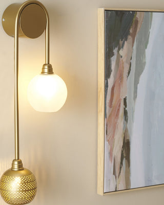 Safavieh Amari SCN3006A Antique Gold Lamp Room Scene On Feature