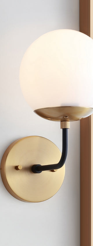 Safavieh Cayden SCN4017A Brass Lamp Room Scene On Feature