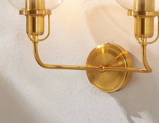 Safavieh Fenris SCN4082A Brass / Clear Lamp Room Scene On Feature