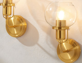 Safavieh Huron SCN4085A Brass / Clear Lamp Room Scene On Feature