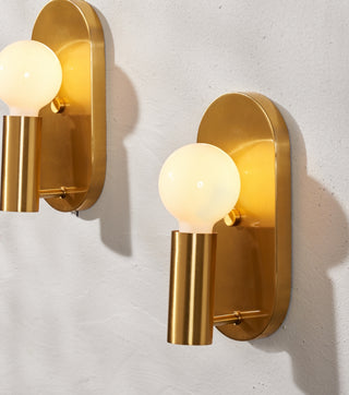 Safavieh Irima SCN4086A Brass Lamp Room Scene On Feature