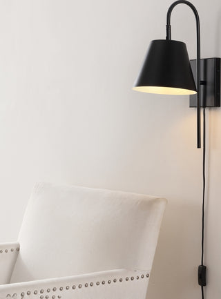 Safavieh Rhoeva SCN4145B Black Lamp Room Scene On Feature