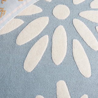 Safavieh Kids SFK914L Light Blue / Ivory Area Rug Detail