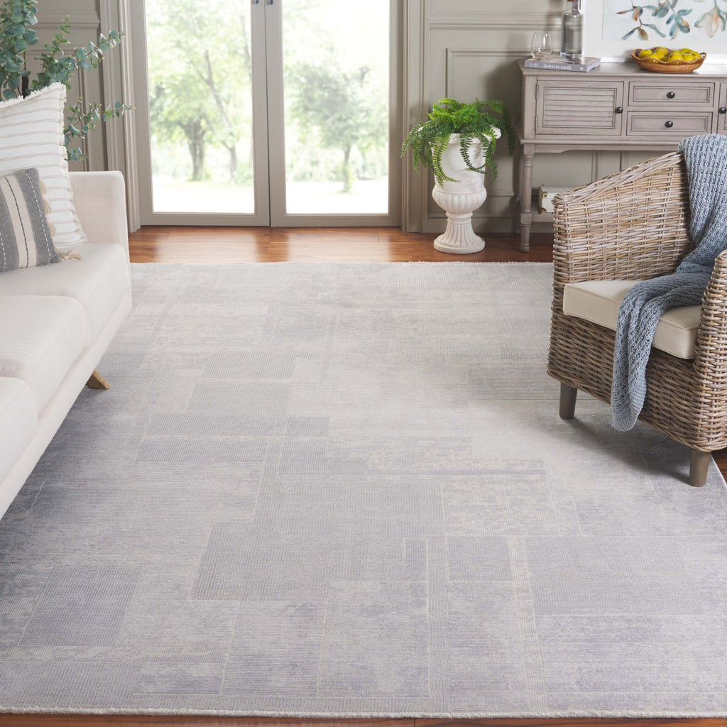 Safavieh Signature SIG730F Light Grey / Area Rug Room Scene Feature