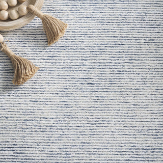 Safavieh Soho SOH178M Blue / Ivory Area Rug Detail