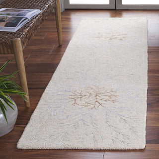 Safavieh Soho SOH257B Beige / Grey Area Rug Room Scene Feature