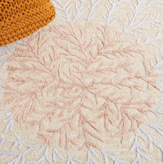 Safavieh Soho SOH257B Beige / Grey Area Rug Detail