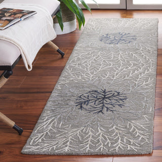 Safavieh Soho SOH257F Grey / Ivory Area Rug Room Scene Feature