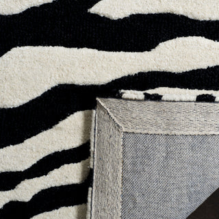 Safavieh Soho SOH257Z Black / Ivory Area Rug Backing