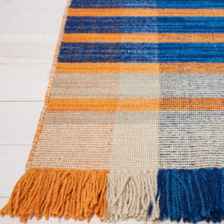 Safavieh Striped Kilim STK701B Beige / Blue Area Rug Detail