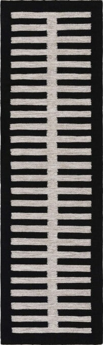 Safavieh Striped Kilim STK806B Beige / Black Area Rug Runner