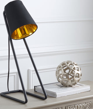 Safavieh Guarnere TBL3004A Black / Gold Lamp Room Scene On Feature