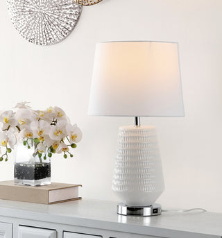 Safavieh Stark TBL4087A White Lamp Room Scene On Feature