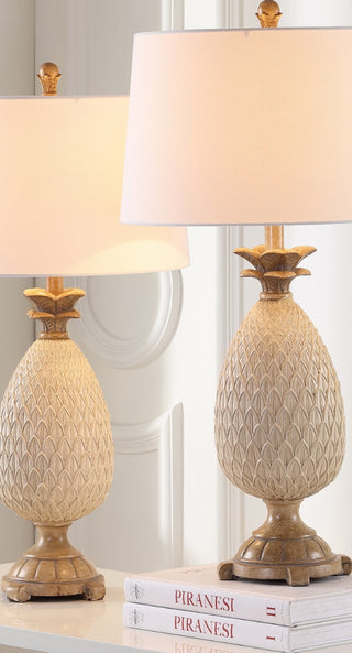 Safavieh Briar TBL4120A Creme Lamp Room Scene On Feature
