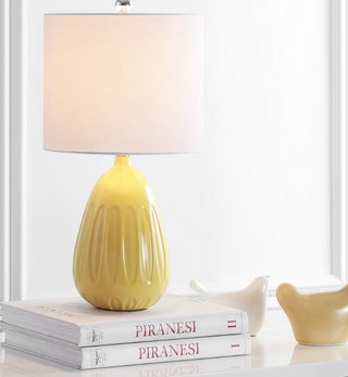 Safavieh Linnett TBL4165A Yellow Lamp Room Scene On Feature