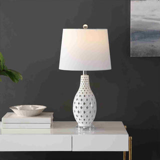 Safavieh Harlem TBL4250B White Lamp Room Scene On Feature