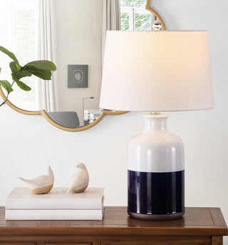 Safavieh Dani TBL4304A White / Navy Blue Lamp Room Scene On Feature