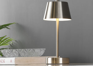 Safavieh Laita TBL4316A Nickle Lamp Room Scene On Feature