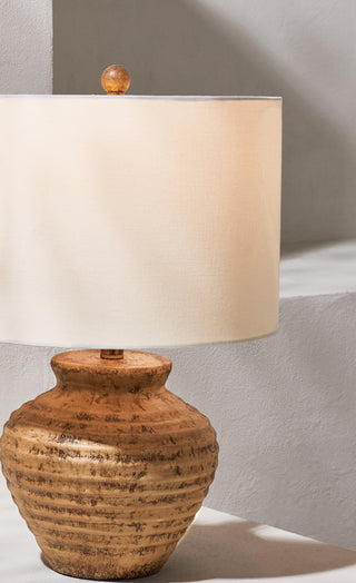 Safavieh Kamryn TBL4351A Brown Lamp Room Scene On Feature