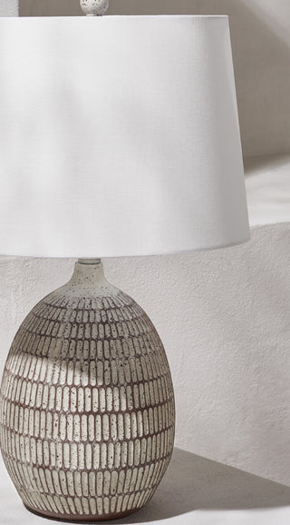Safavieh Dewlen TBL4421A Brown / White Lamp Room Scene Off Feature