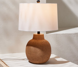 Safavieh Acer TBL4428A Tan Lamp Room Scene On Feature