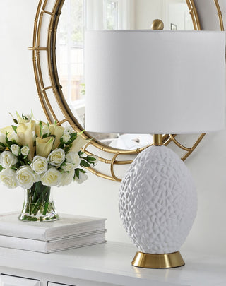 Safavieh Kimli TBL4430A White / Brass Lamp Room Scene Off Feature