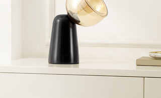 Safavieh Omara TBL4521A Amber / Black Marble Lamp Room Scene Off Feature