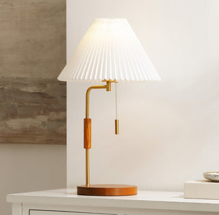 Safavieh Jonah TBL4576A Walnut / Brass Lamp Room Scene On Feature