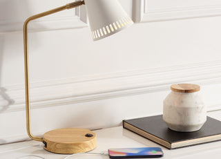 Safavieh Veda TBL7018B Gold / White Lamp Room Scene On Feature