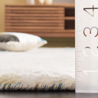 Safavieh Tribeca TRI116A Blue / Ivory Area Rug Detail