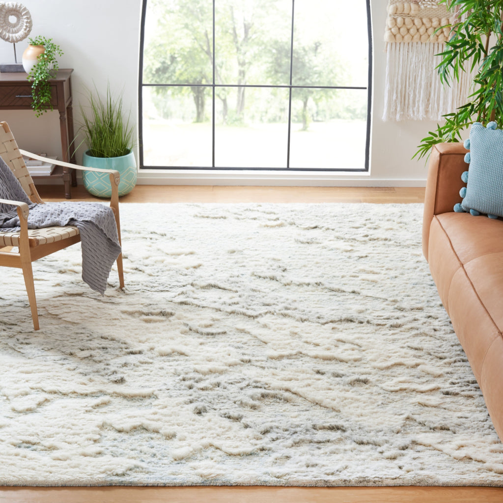 Safavieh Tribeca TRI117F Grey / Ivory Area Rug Room Scene Feature