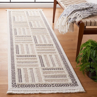 Safavieh Urban URB212 Beige / Ivory Area Rug Room Scene Feature