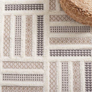 Safavieh Urban URB212 Beige / Ivory Area Rug