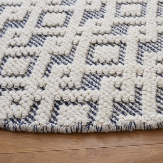 Safavieh Vermont VRM102N Ivory / Navy Area Rug Detail