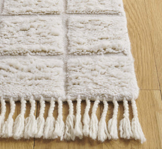 Safavieh Vermont VRM206A Ivory Area Rug Detail