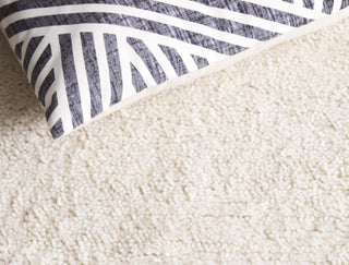 Safavieh Vermont VRM213A Ivory Area Rug Detail