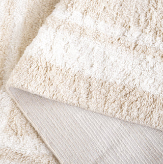 Safavieh Vermont VRM217B Beige / Ivory Area Rug Fold