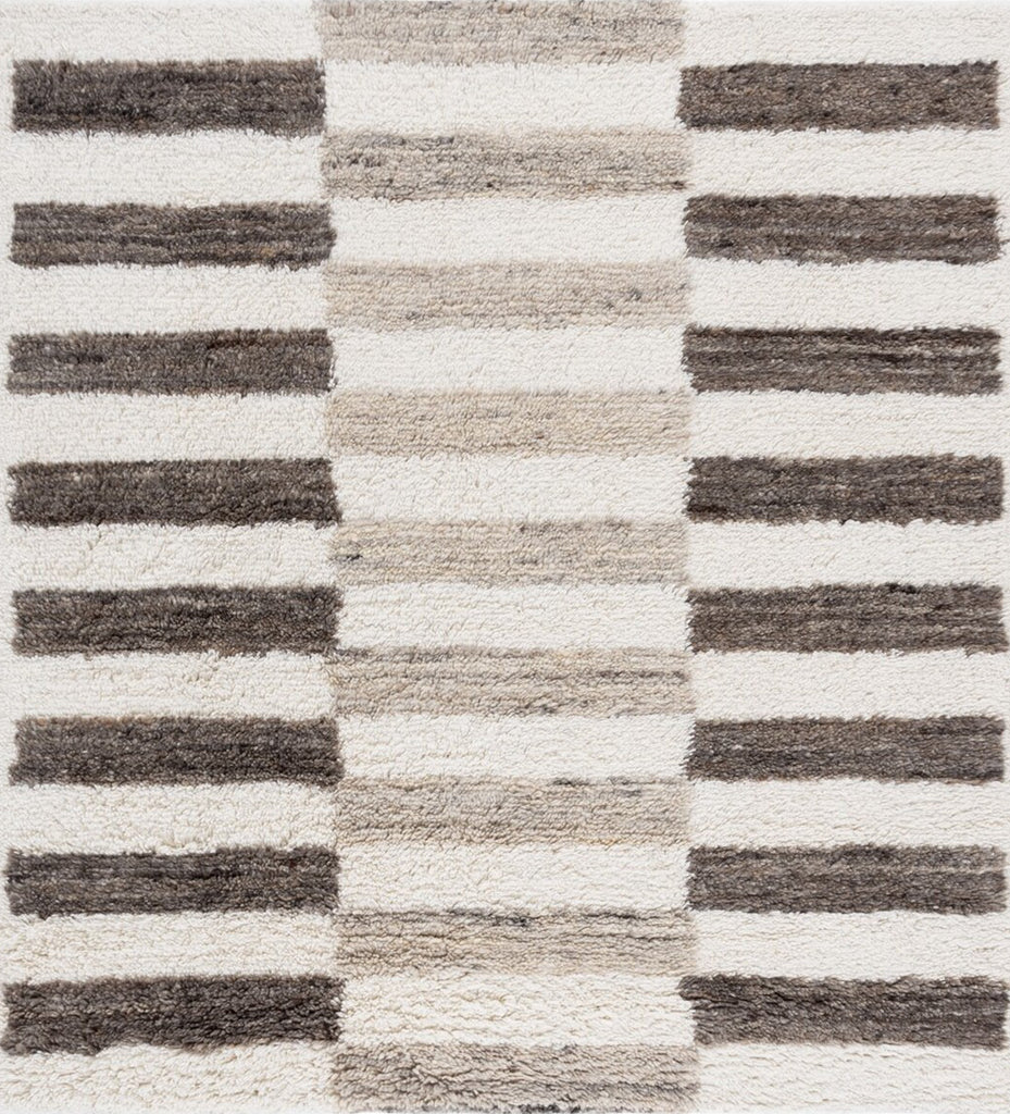 Safavieh Vermont VRM220A Ivory / Grey Area Rug main image
