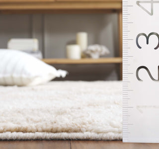 Safavieh Vermont VRM222B Beige / Ivory Area Rug Detail